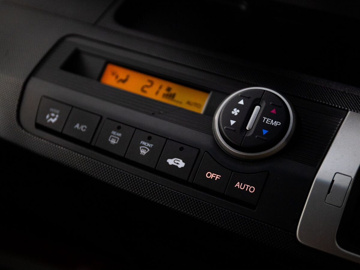 Honda Freed 2011 - фото автомобиля