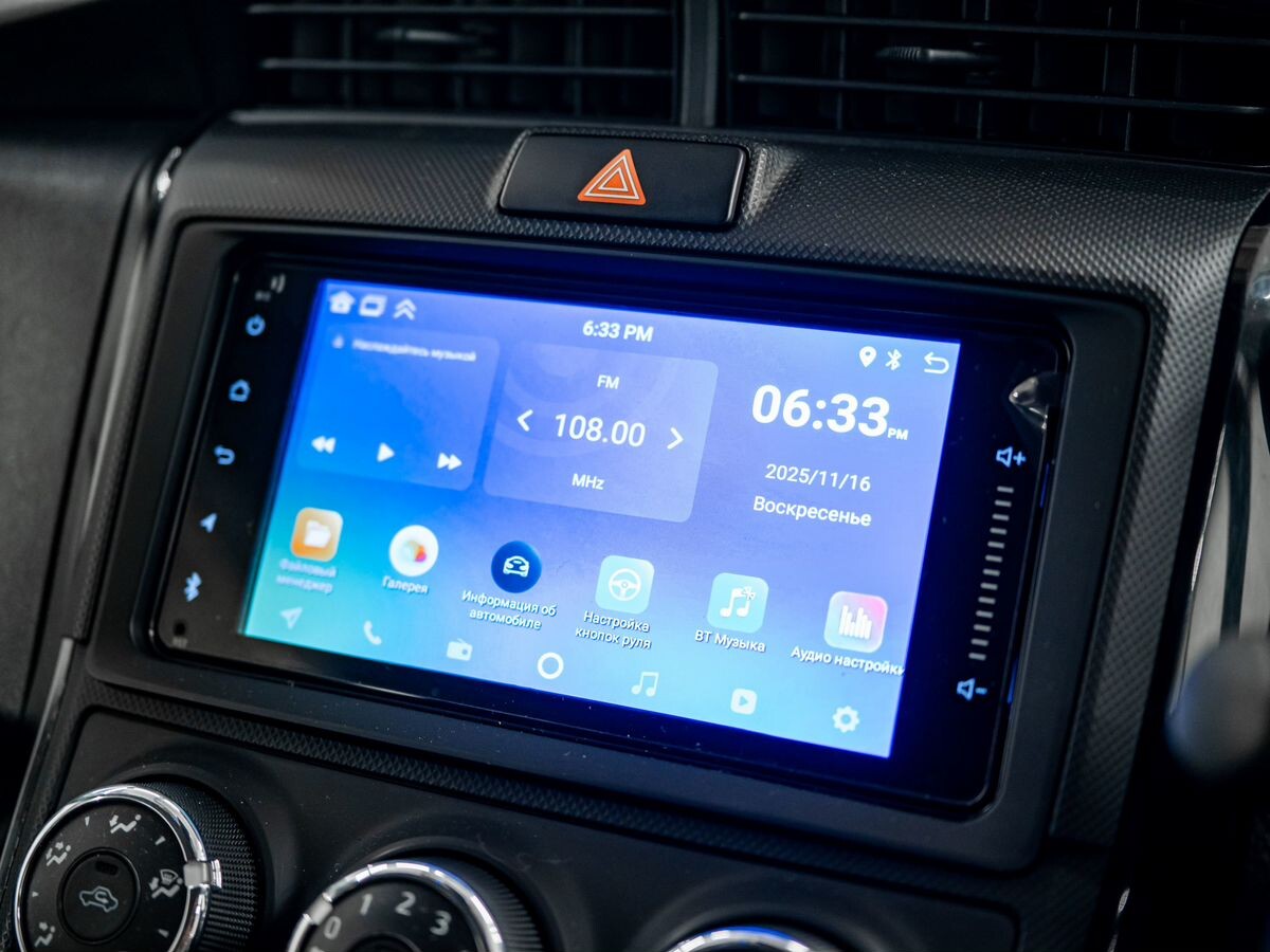 Toyota Corolla 2018 - фото автомобиля