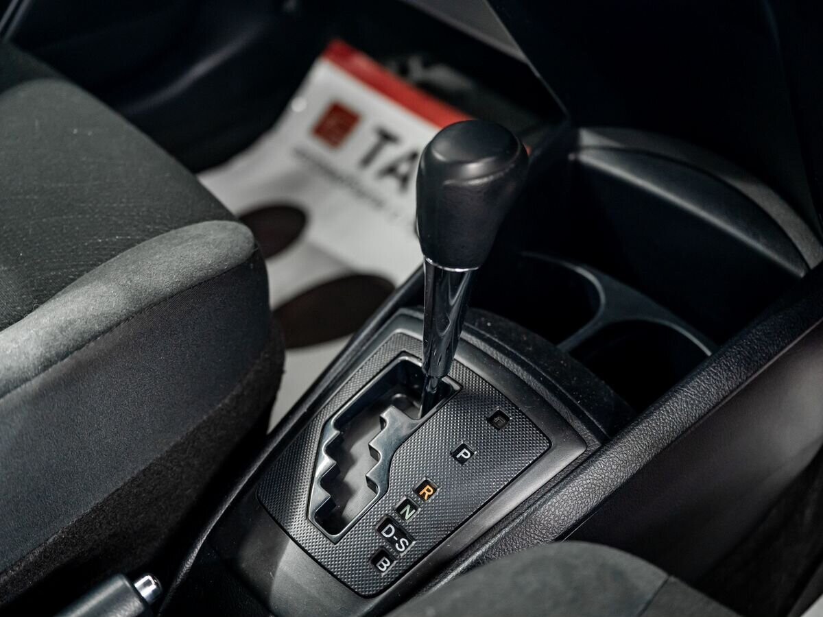 Toyota Corolla 2018 - фото автомобиля