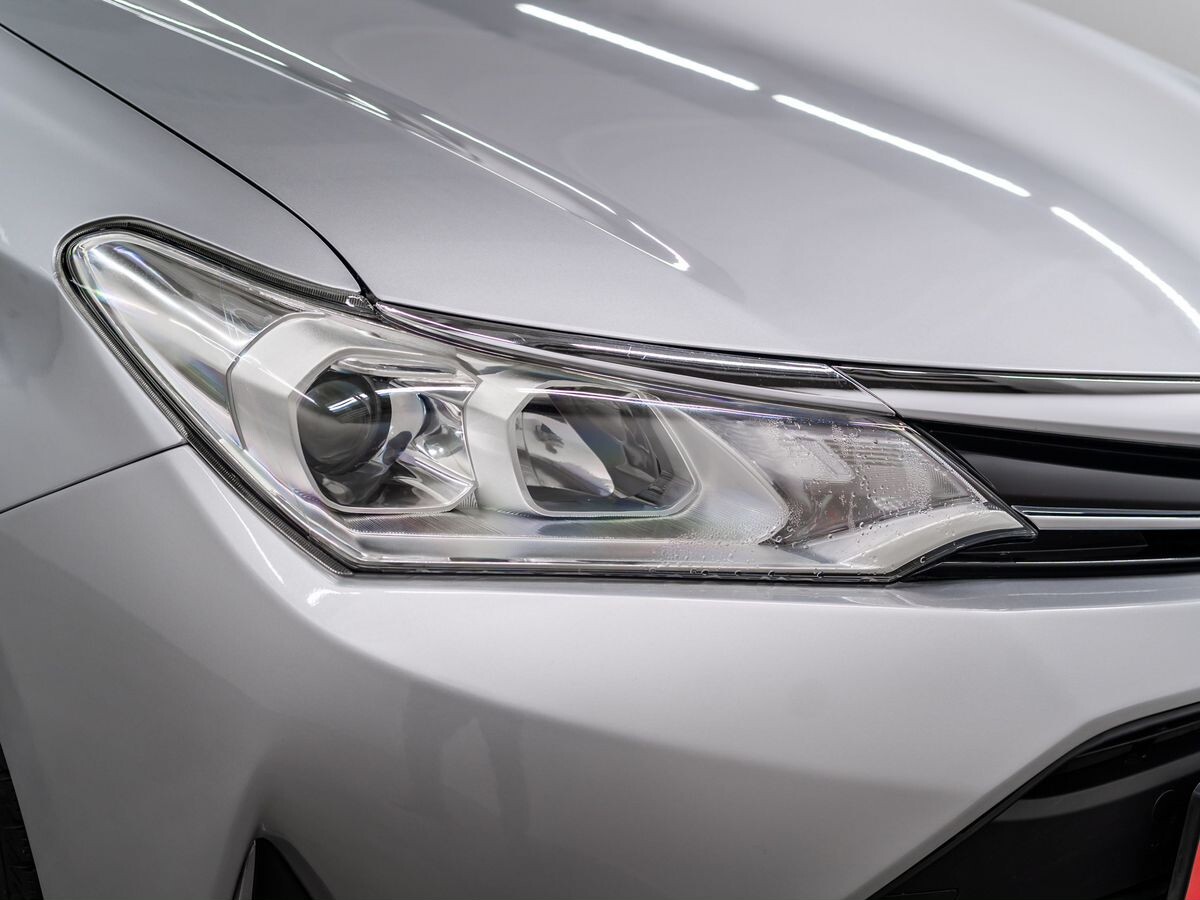 Toyota Corolla 2018 - фото автомобиля