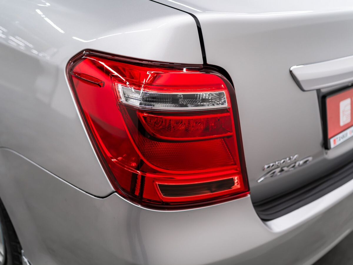 Toyota Corolla 2018 - фото автомобиля