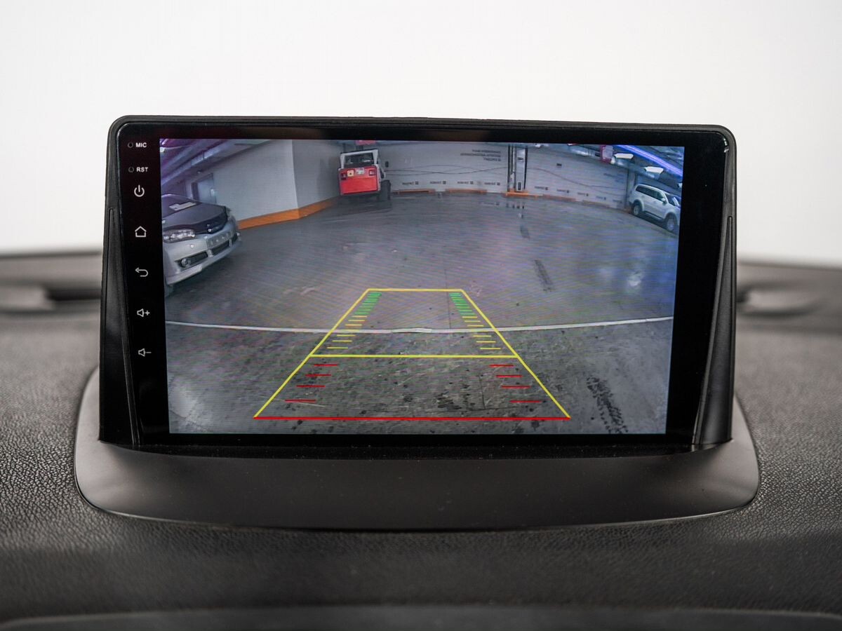 Renault Fluence 2014 - фото автомобиля