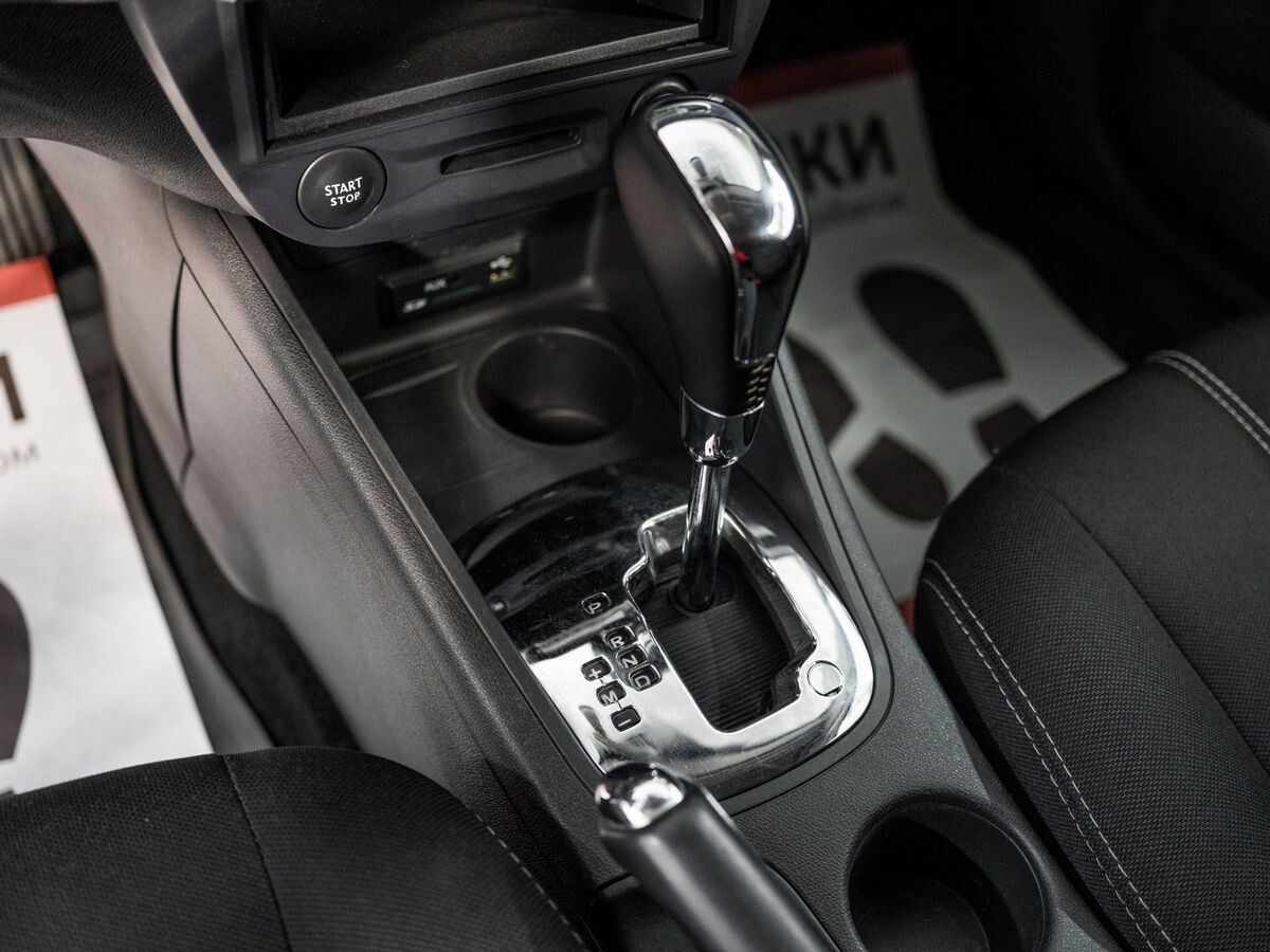 Renault Fluence 2014 - фото автомобиля