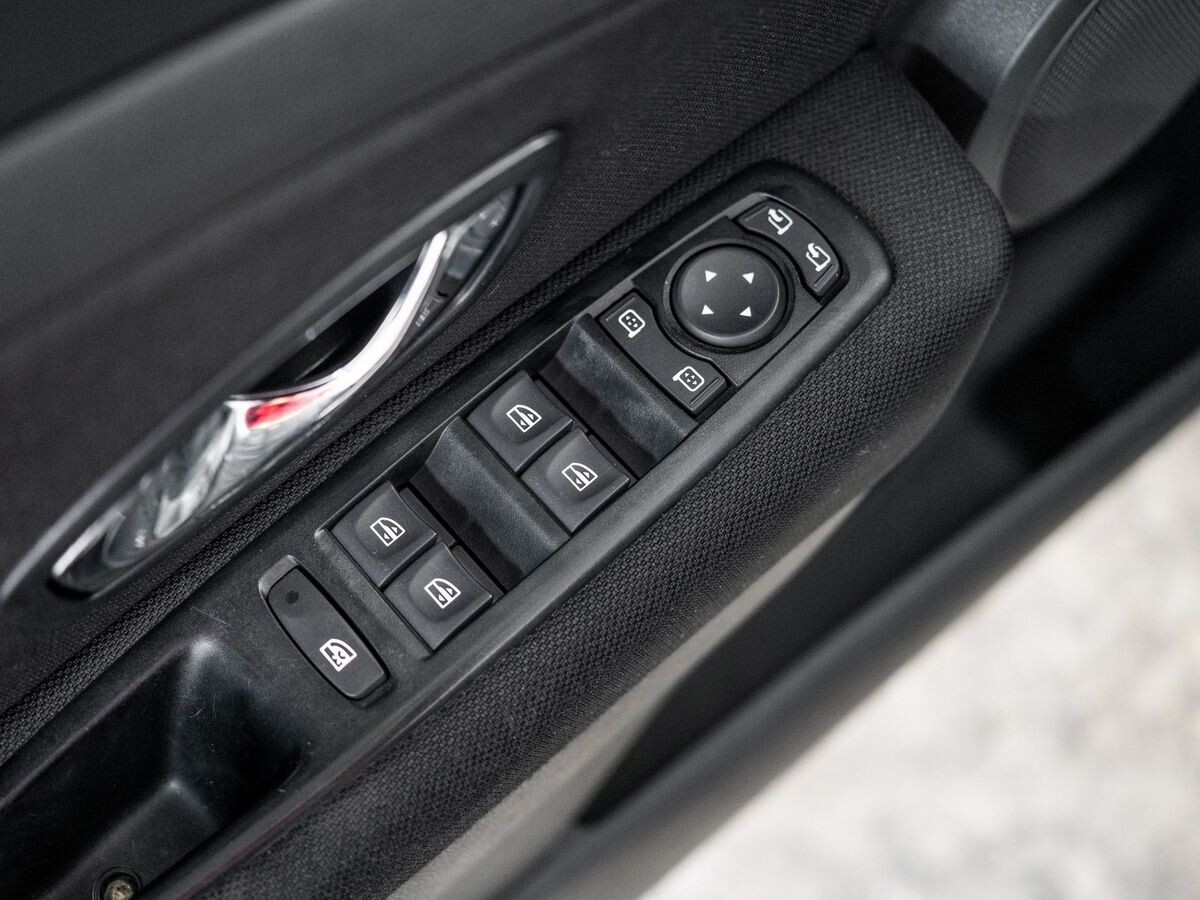 Renault Fluence 2014 - фото автомобиля