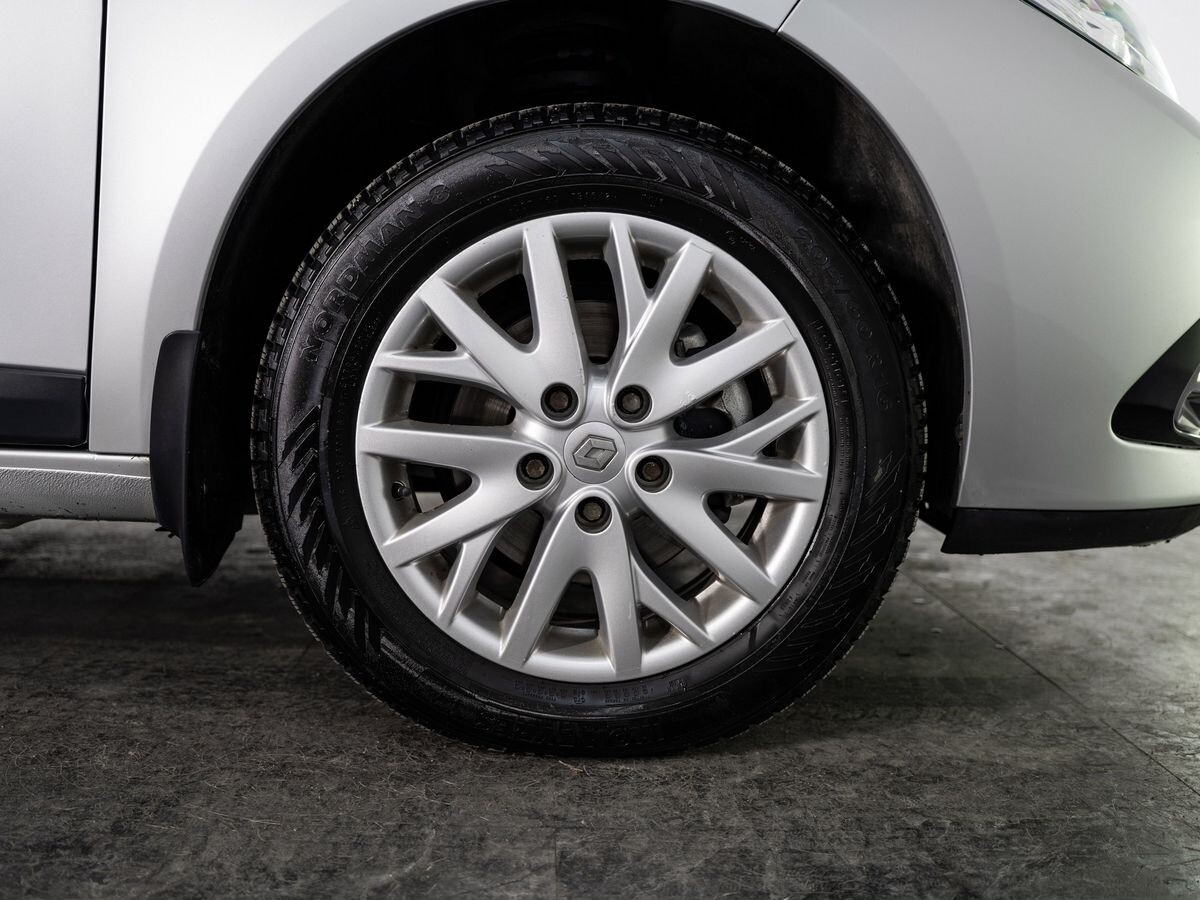 Renault Fluence 2014 - фото автомобиля