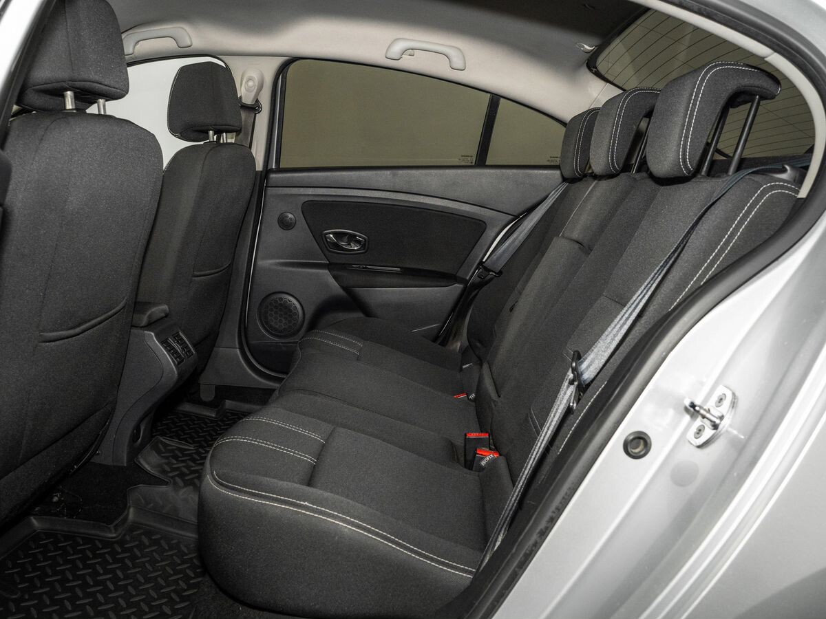 Renault Fluence 2014 - фото автомобиля