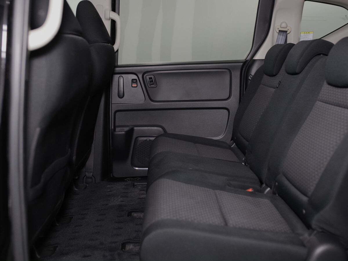 Honda Freed 2018 - фото автомобиля