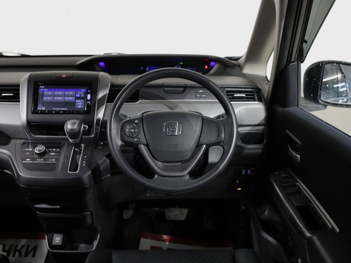 Honda Freed 2018 - фото автомобиля