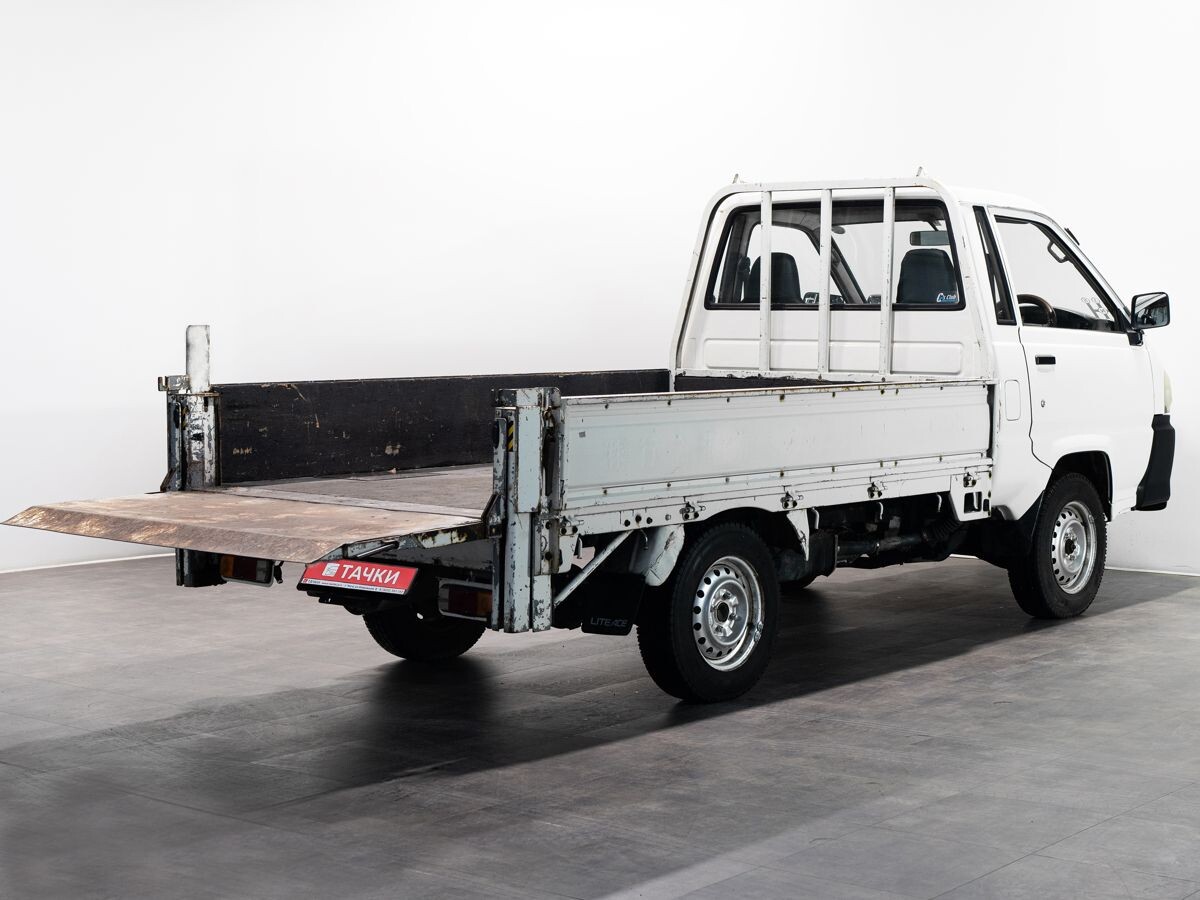 Toyota LiteAce 2001 - фото автомобиля