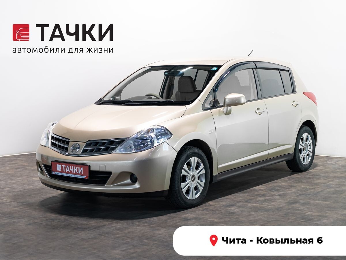 Nissan Tiida 2010 - фото автомобиля