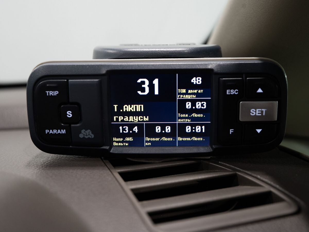 Nissan Tiida 2010 - фото автомобиля