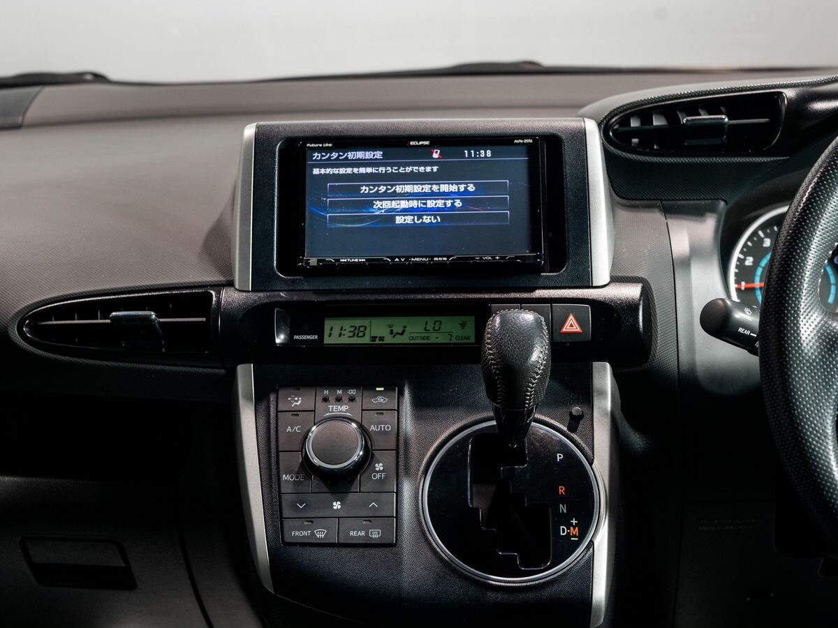 Toyota Wish 2009 - фото автомобиля