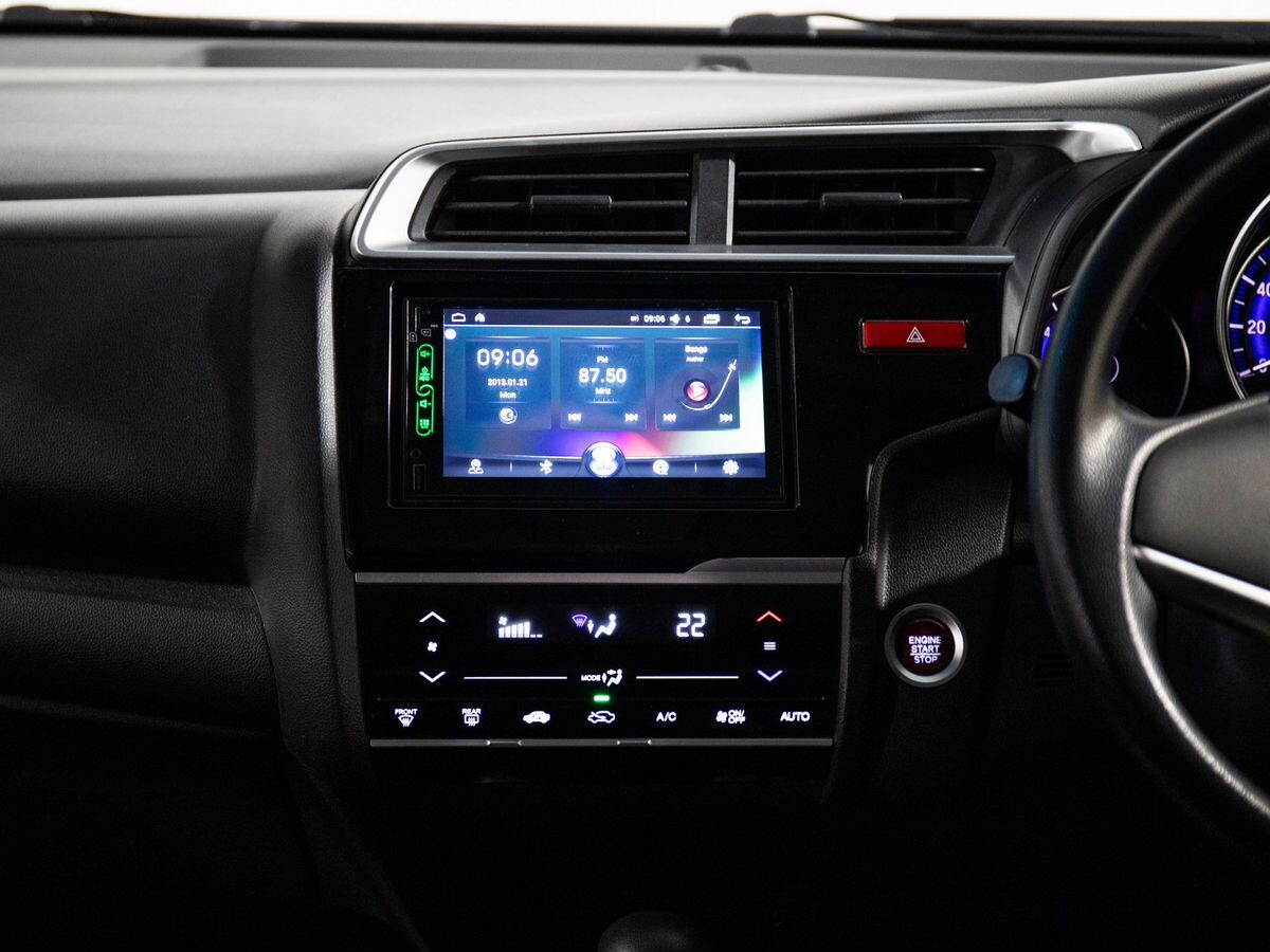 Honda Fit 2015 - фото автомобиля