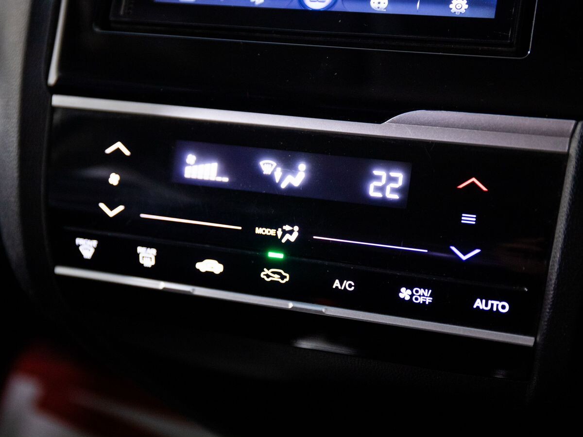 Honda Fit 2015 - фото автомобиля