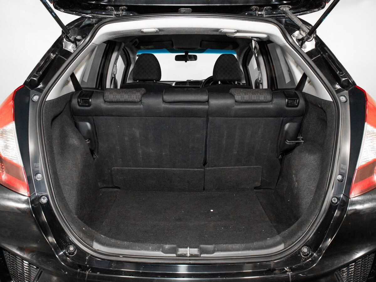 Honda Fit 2015 - фото автомобиля