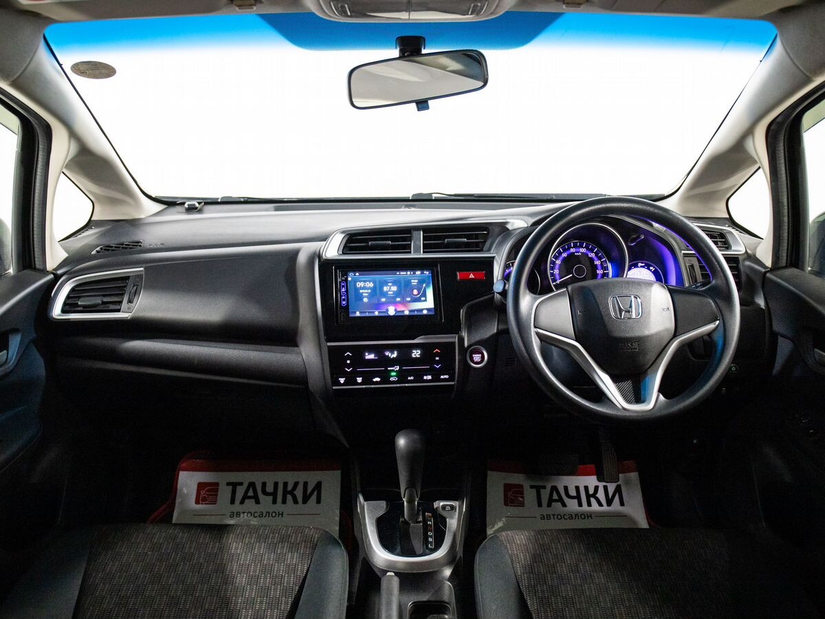 Honda Fit 2015 - фото автомобиля