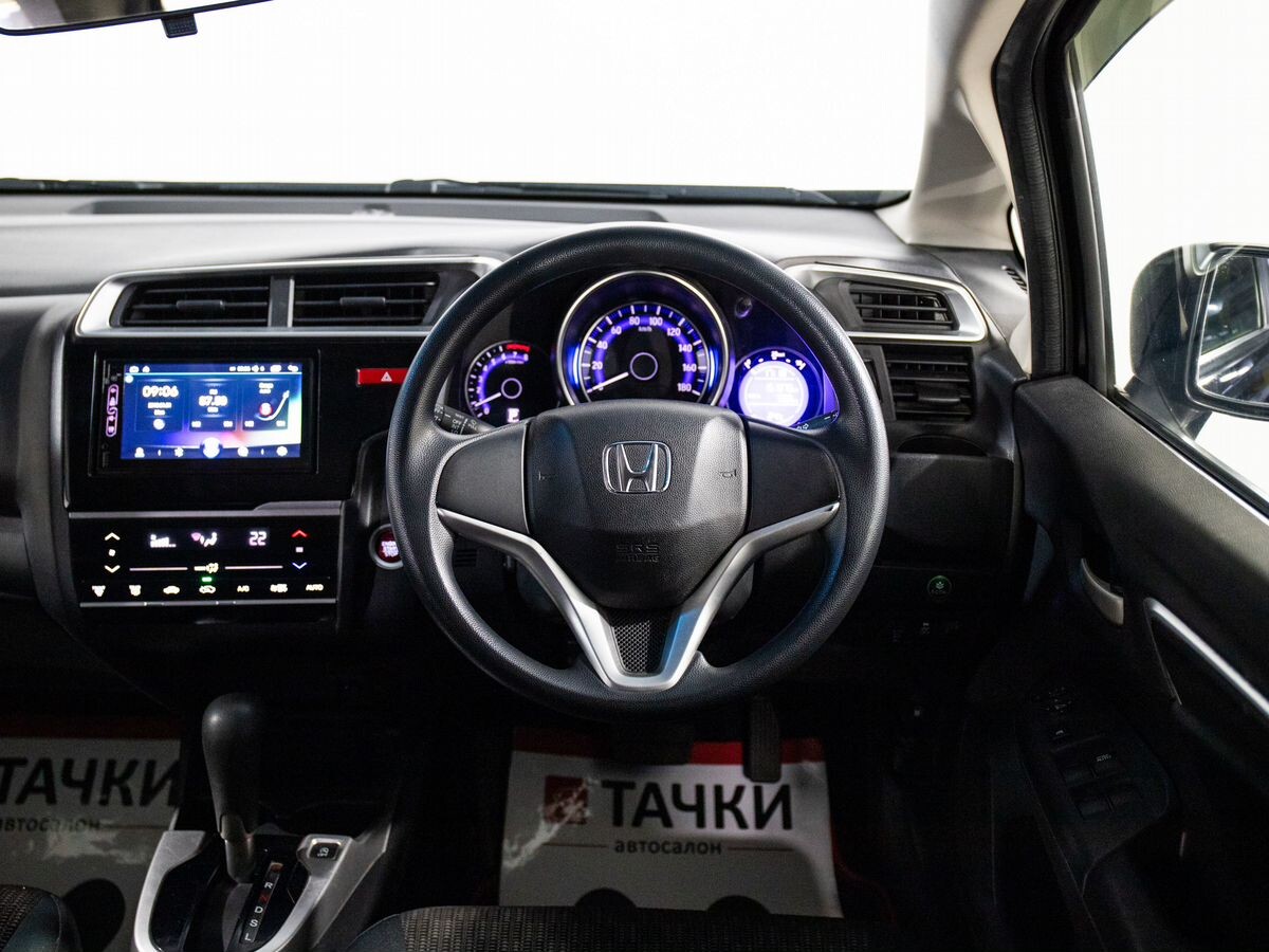 Honda Fit 2015 - фото автомобиля