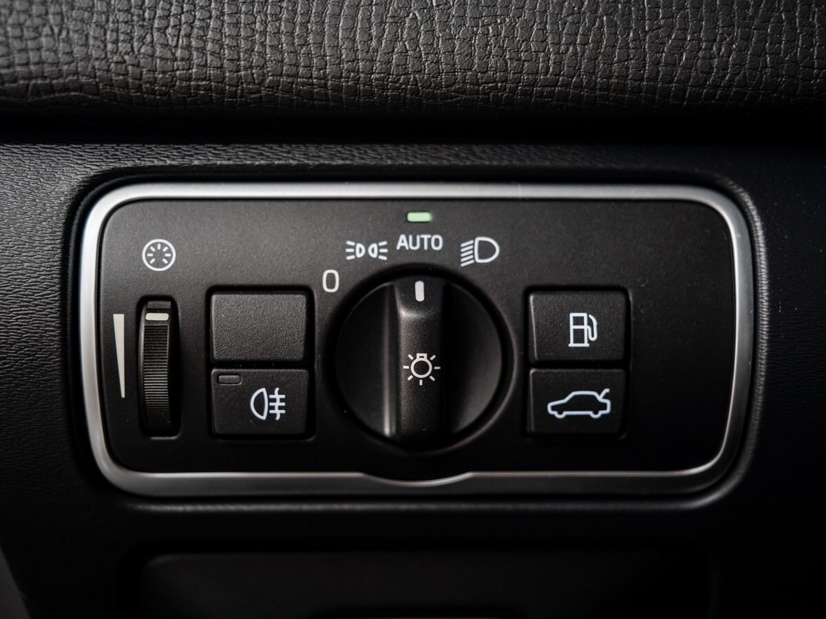 Volvo XC60 2014 - фото автомобиля