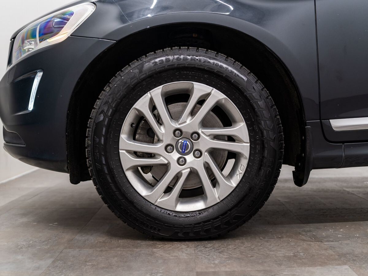 Volvo XC60 2014 - фото автомобиля