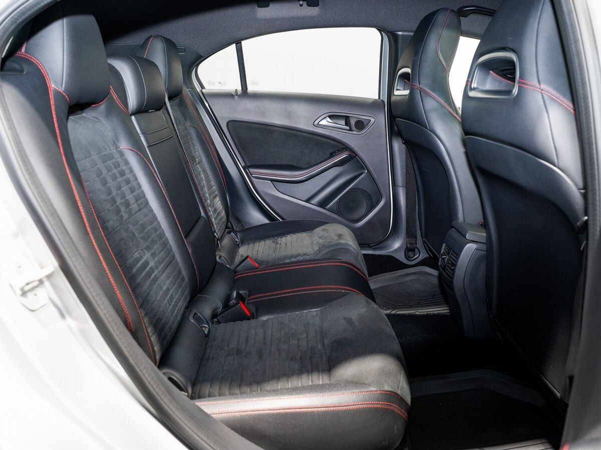 Mercedes-Benz A-Класс 2015 - фото автомобиля