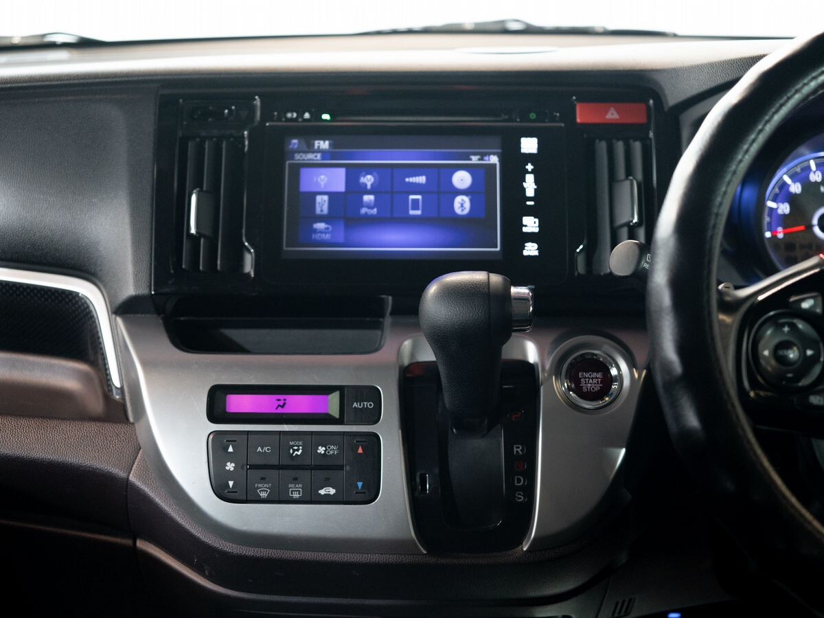 Honda N-WGN 2014 - фото автомобиля