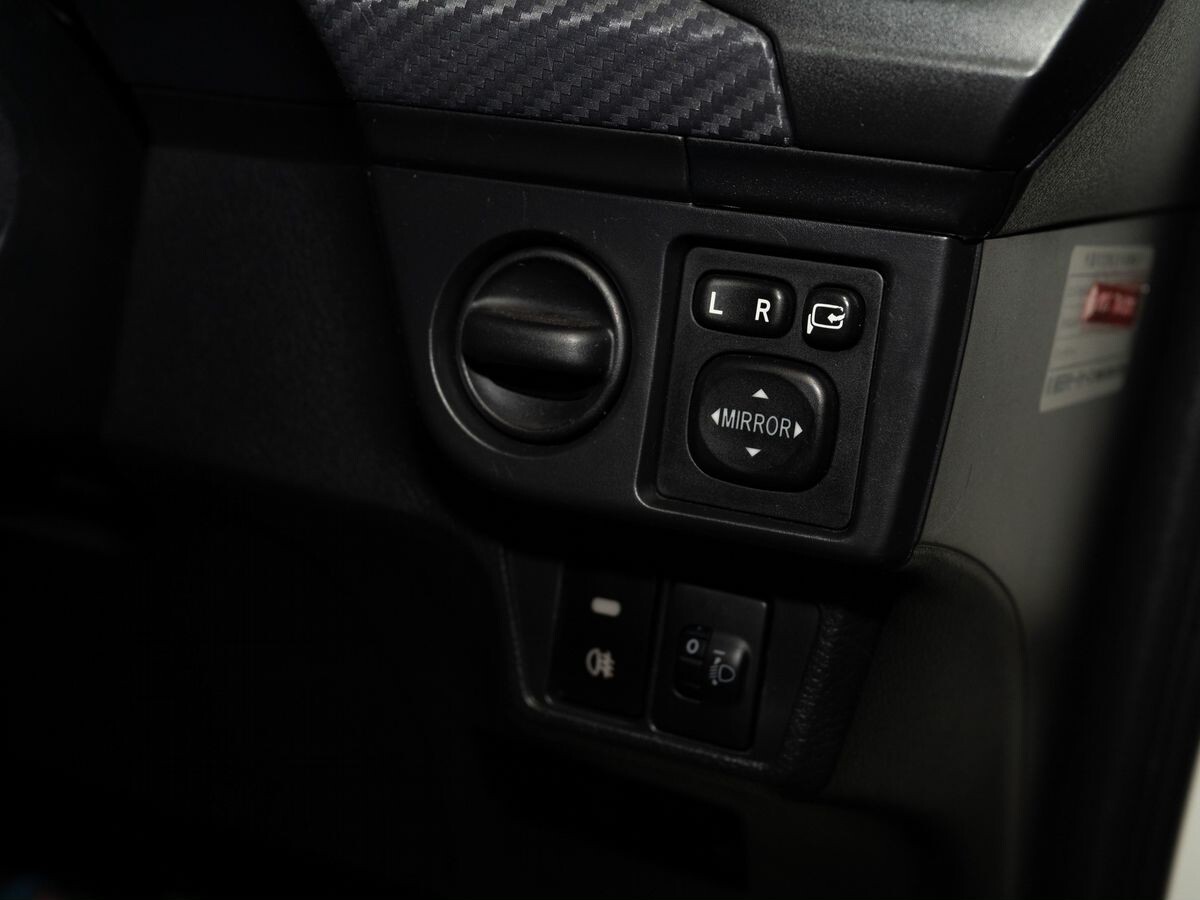 Toyota Corolla 2014 - фото автомобиля