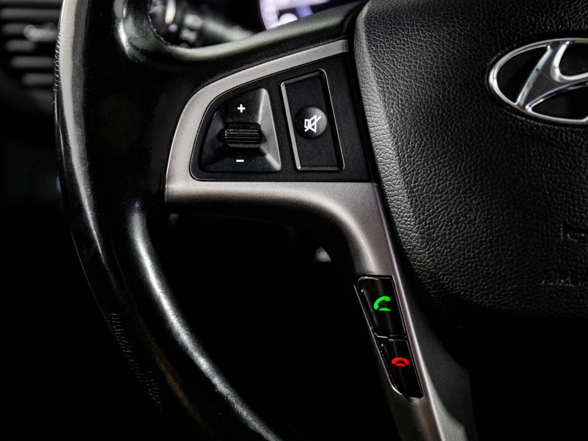 Hyundai Solaris 2014 - фото автомобиля