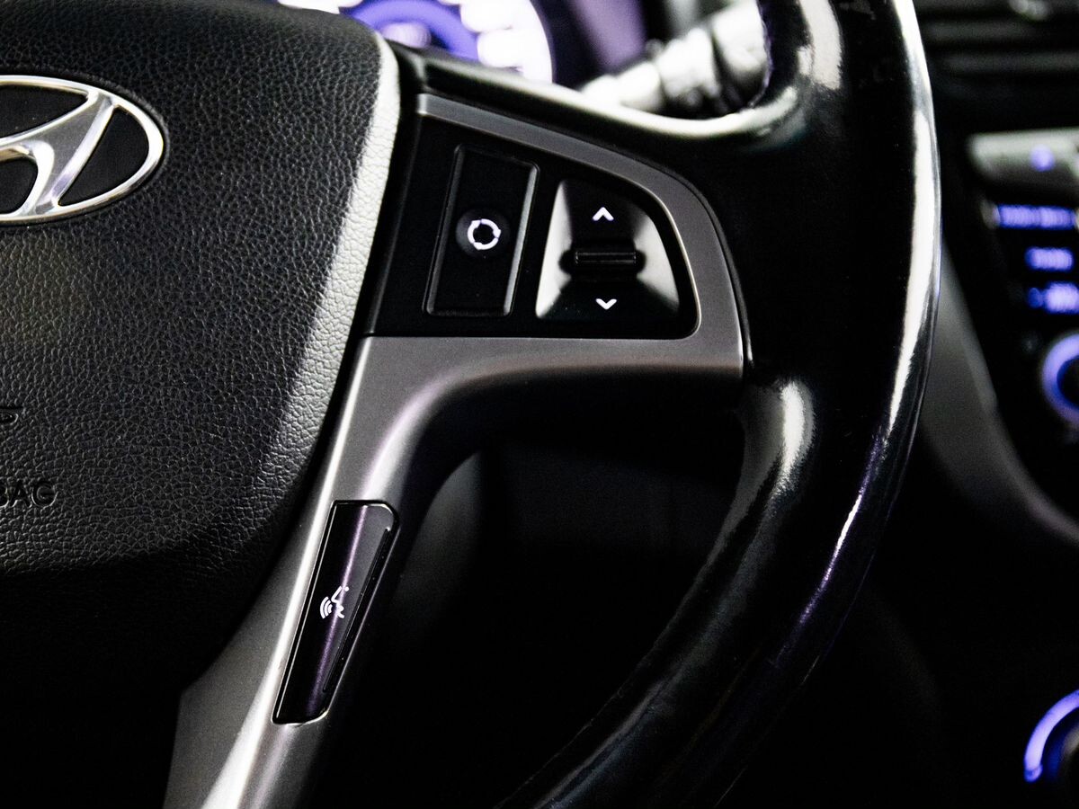 Hyundai Solaris 2014 - фото автомобиля