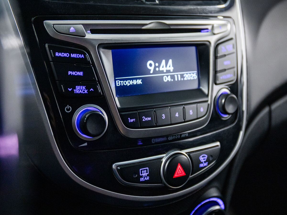 Hyundai Solaris 2014 - фото автомобиля