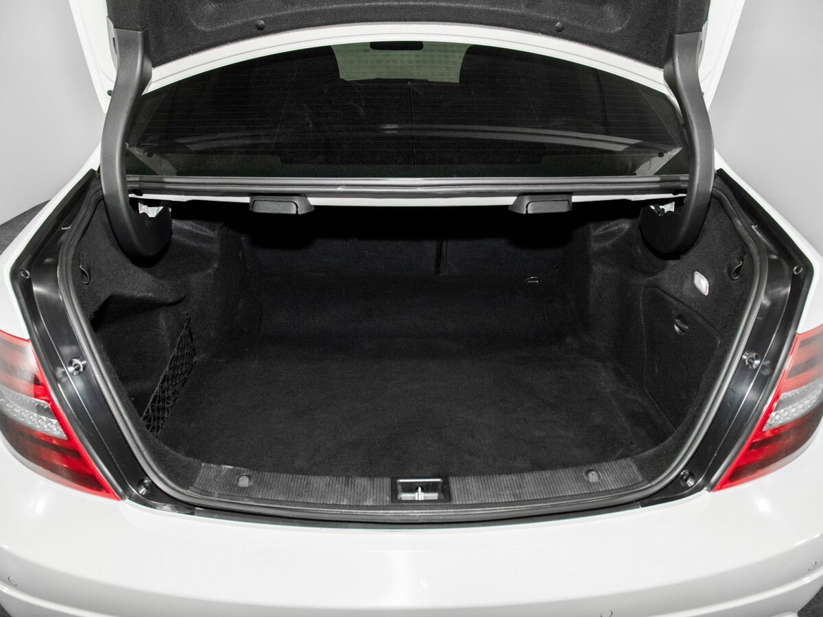 Mercedes-Benz C-Класс 2011 - фото автомобиля