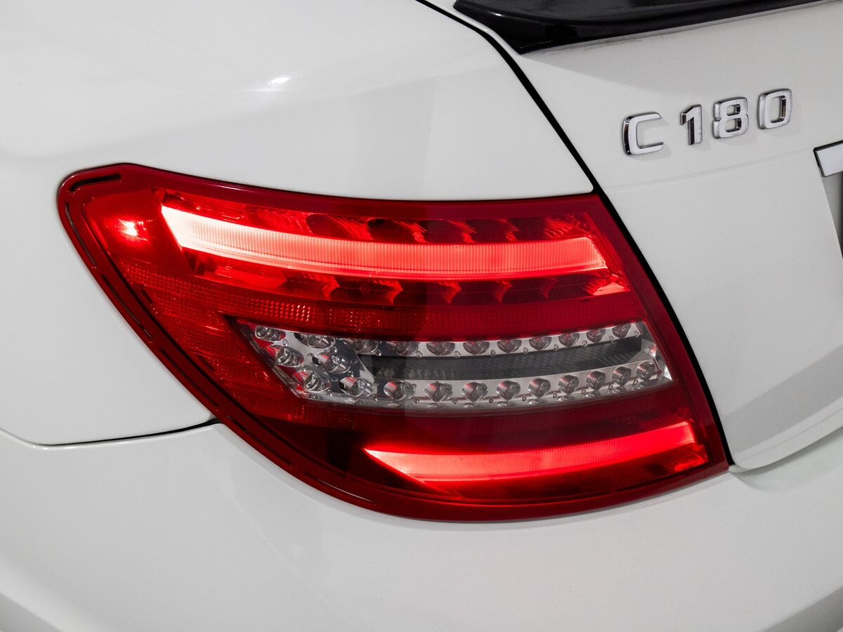 Mercedes-Benz C-Класс 2011 - фото автомобиля