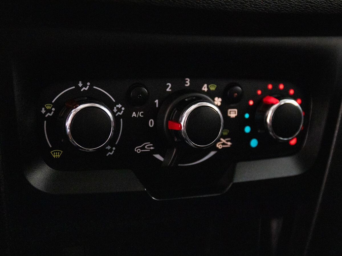 Lada (ВАЗ) XRAY 2018 - фото автомобиля