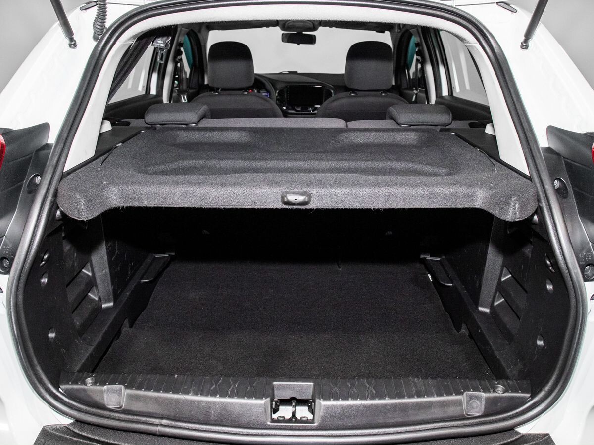 Lada (ВАЗ) XRAY 2018 - фото автомобиля