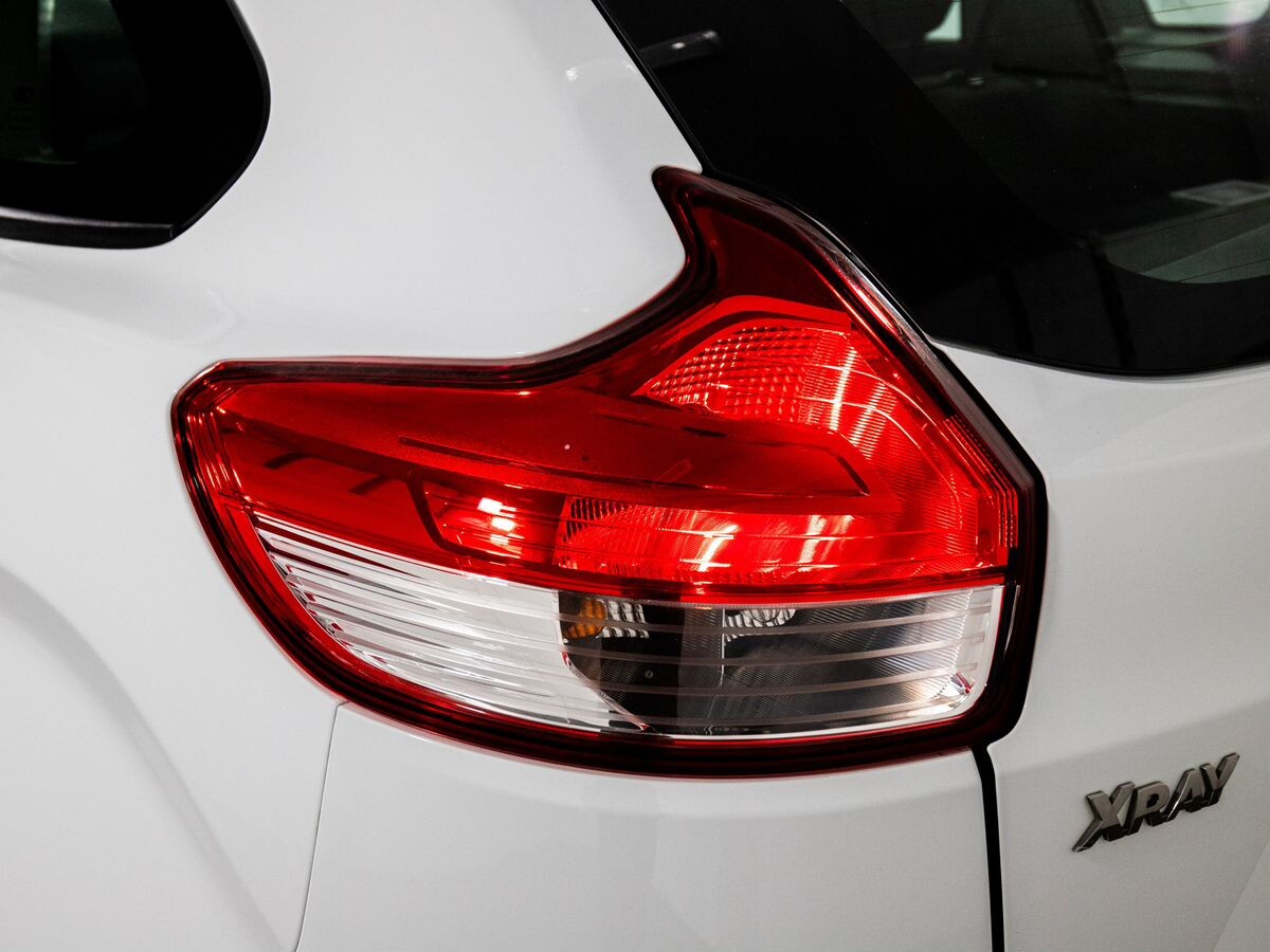 Lada (ВАЗ) XRAY 2018 - фото автомобиля