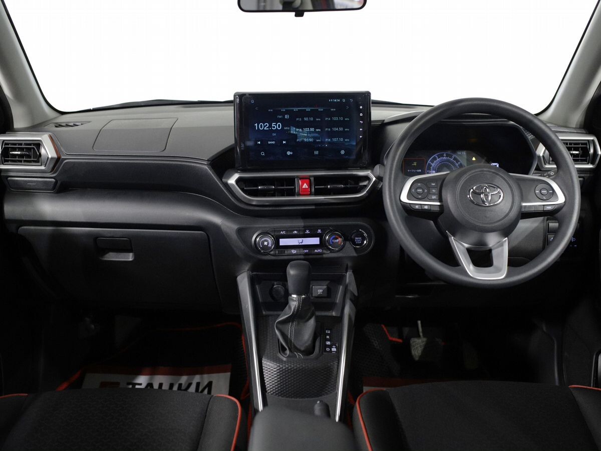 Toyota Raize 2021 - фото автомобиля