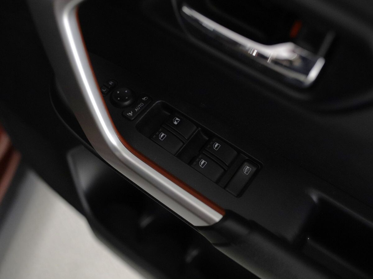 Toyota Raize 2021 - фото автомобиля