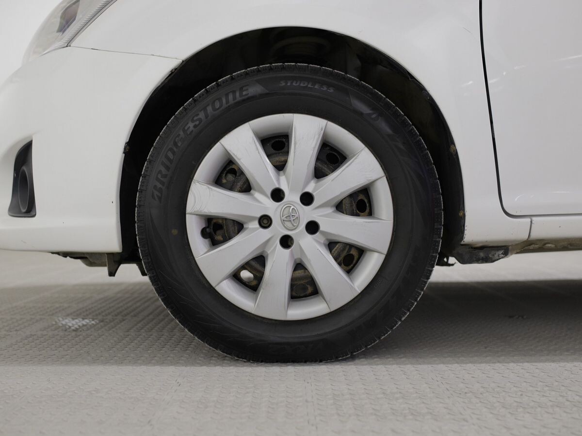 Toyota Corolla 2014 - фото автомобиля