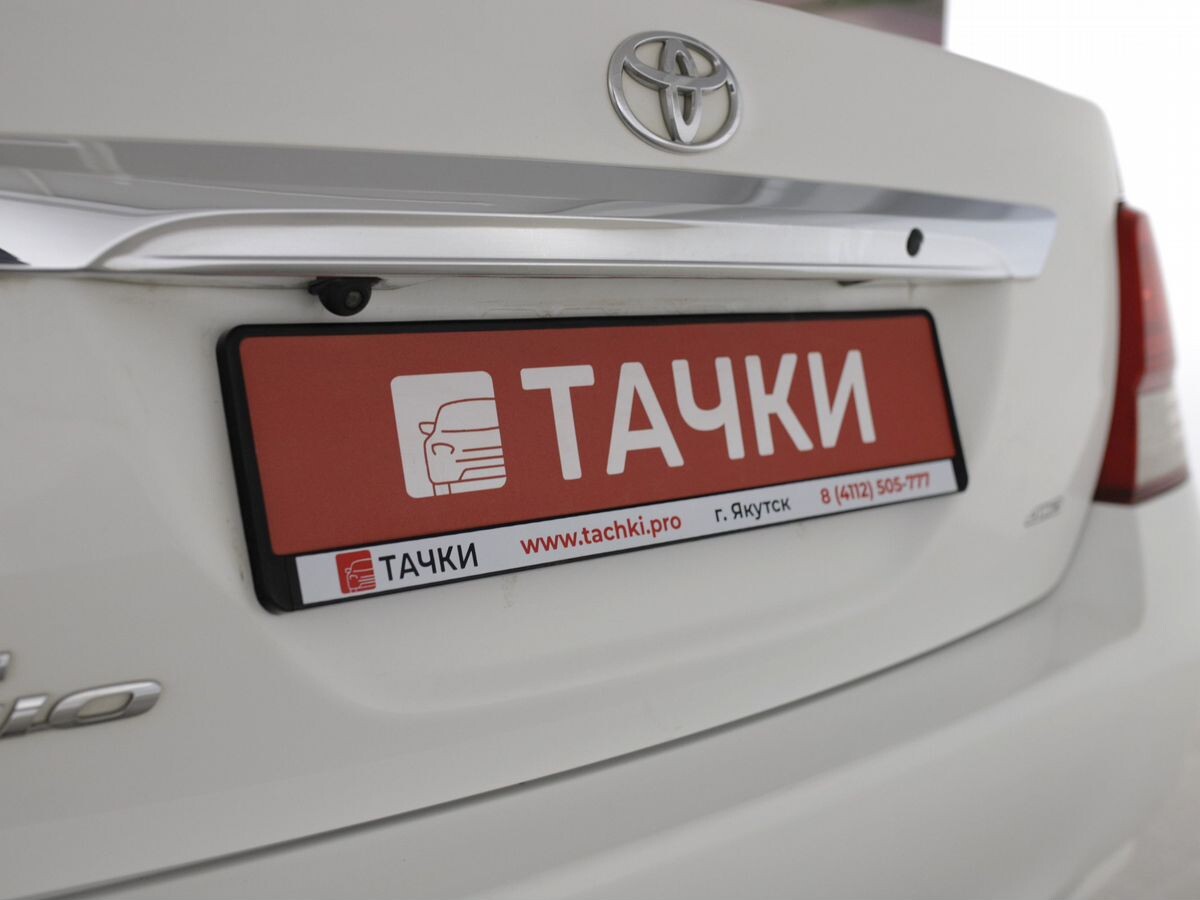 Toyota Corolla 2014 - фото автомобиля