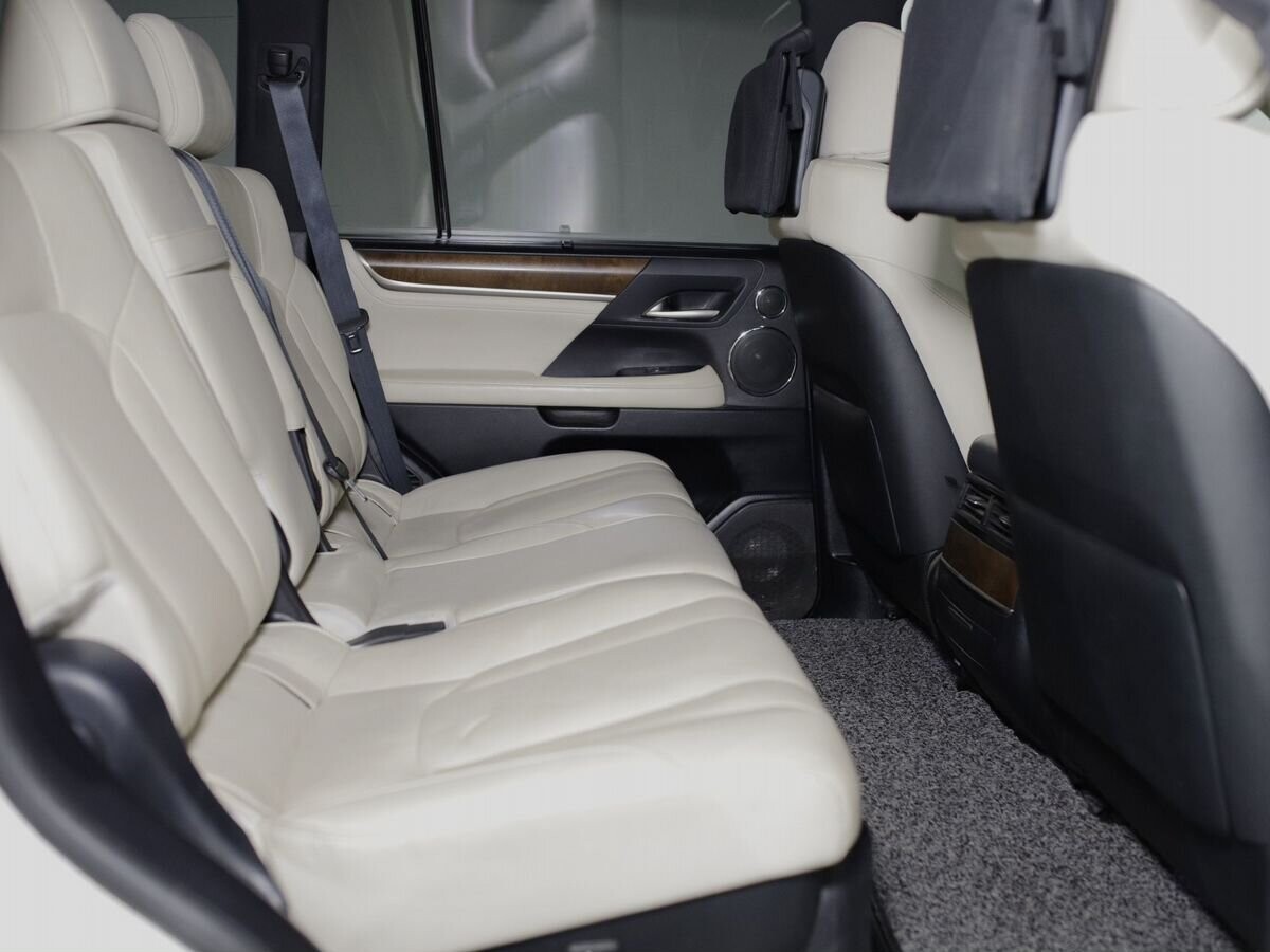 Lexus LX 2016 - фото автомобиля