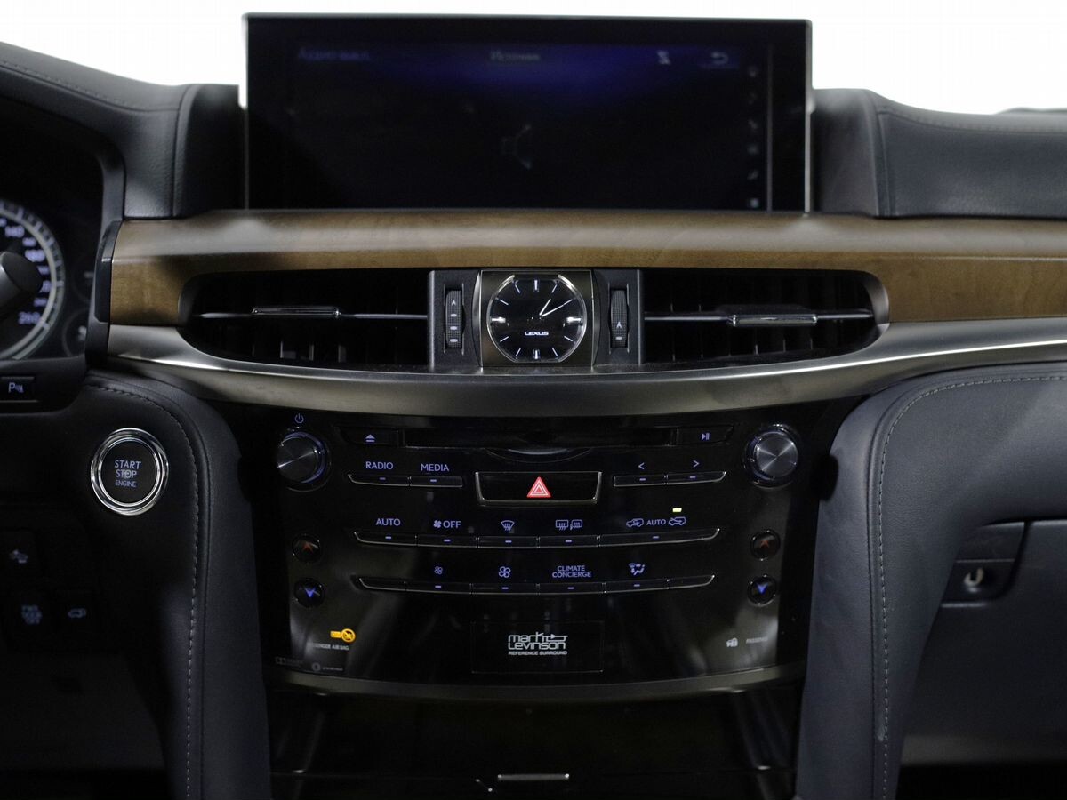 Lexus LX 2016 - фото автомобиля