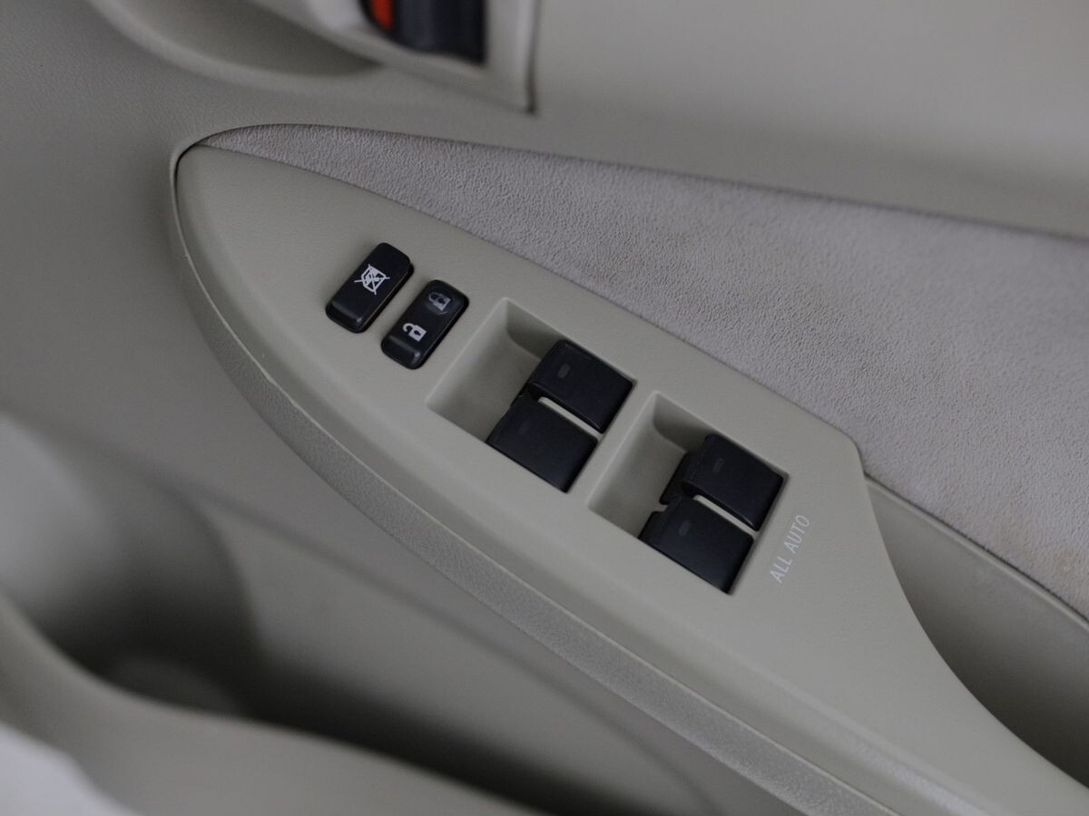 Toyota Corolla 2007 - фото автомобиля