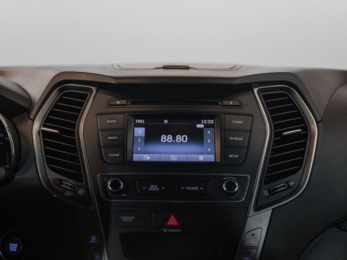 Hyundai Santa Fe 2016 - фото автомобиля