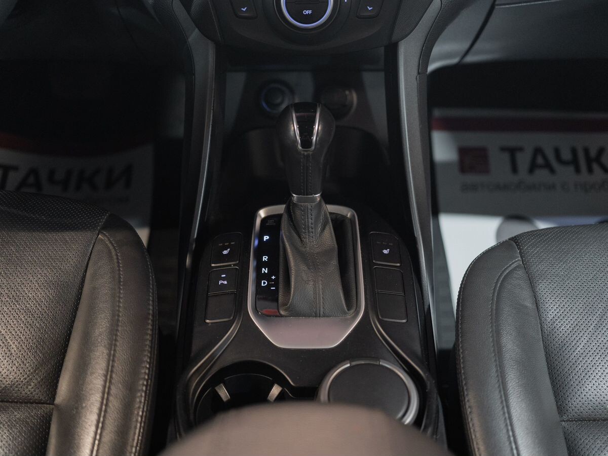 Hyundai Santa Fe 2016 - фото автомобиля