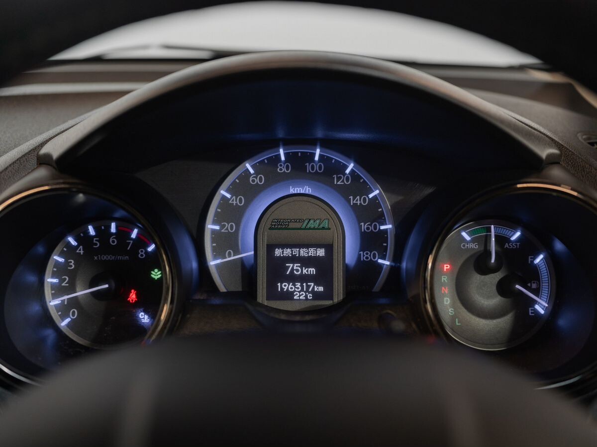 Honda Fit Shuttle 2012 - фото автомобиля