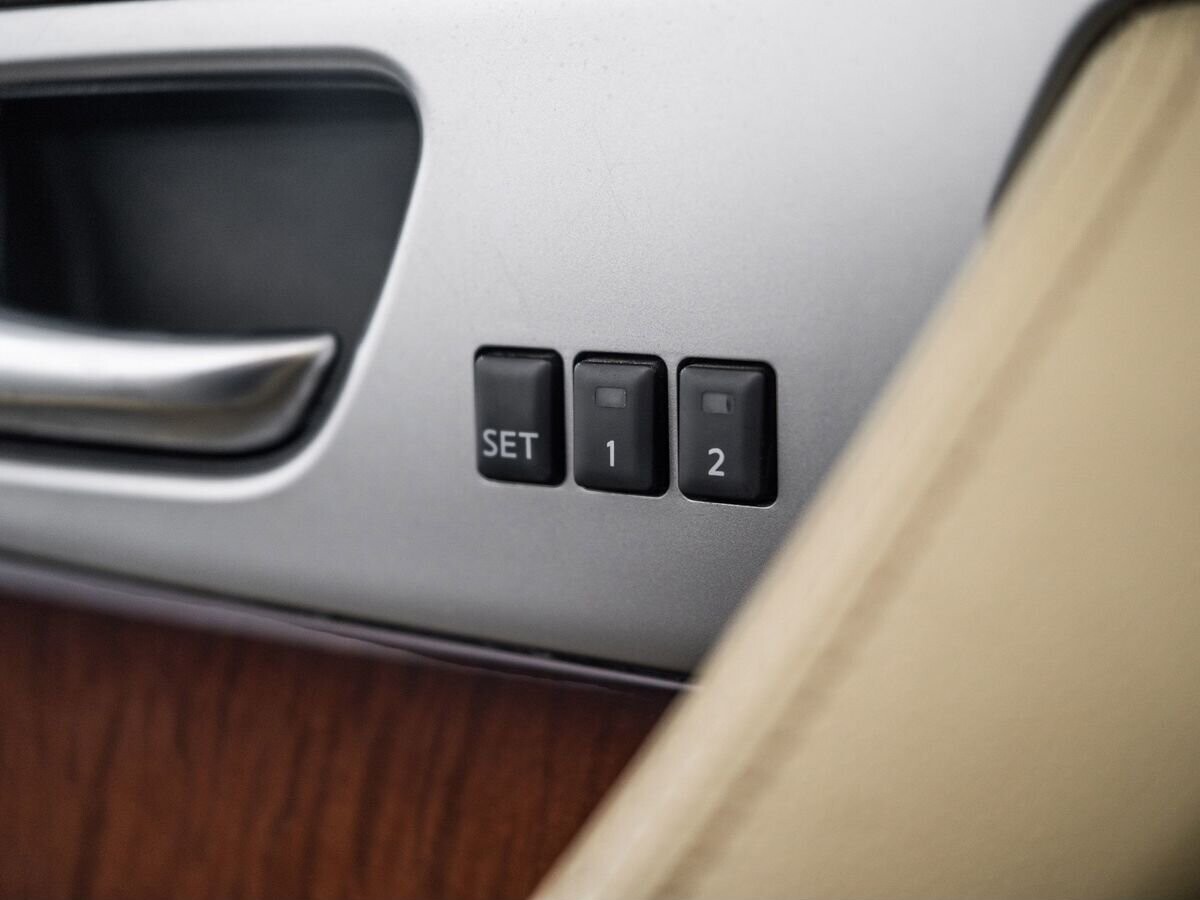 Infiniti FX 2012 - фото автомобиля