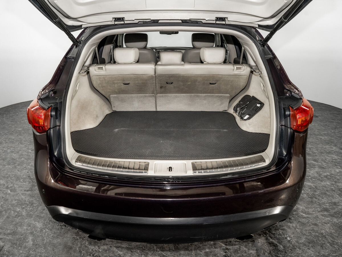 Infiniti FX 2012 - фото автомобиля