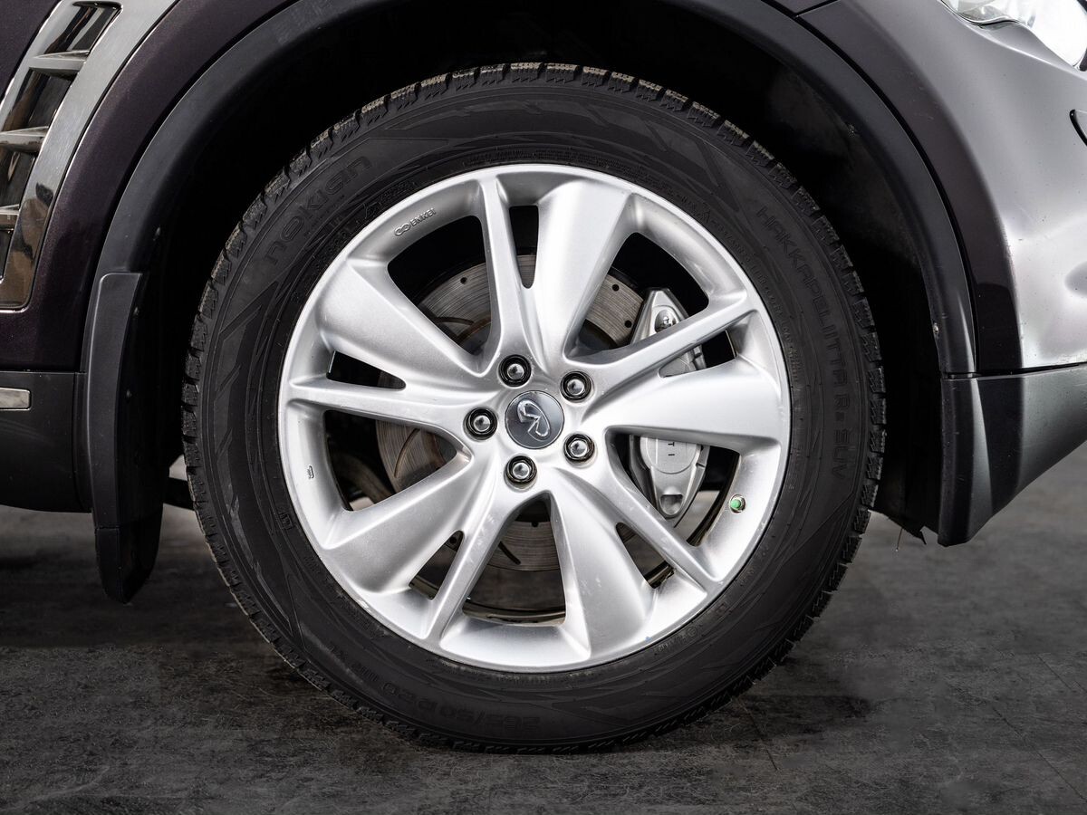 Infiniti FX 2012 - фото автомобиля