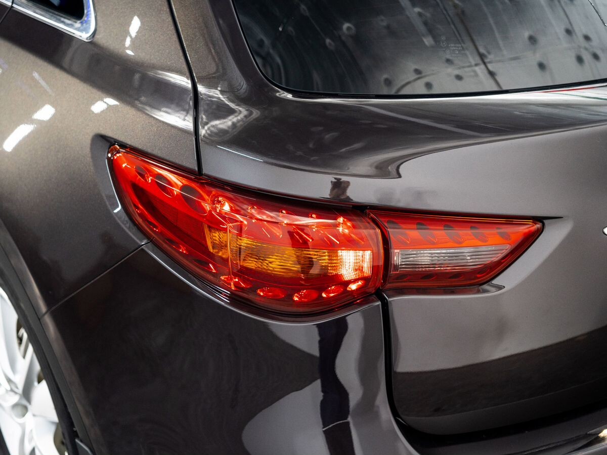 Infiniti FX 2012 - фото автомобиля