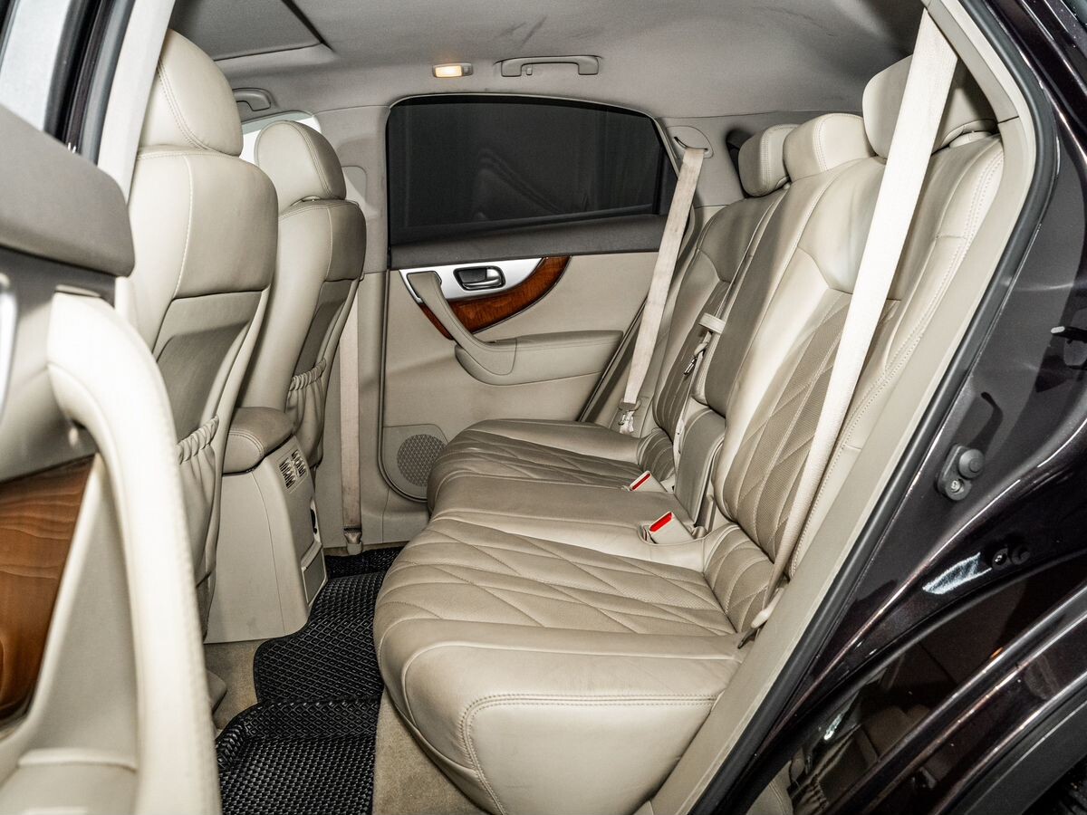 Infiniti FX 2012 - фото автомобиля