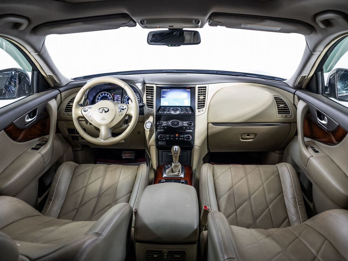 Infiniti FX 2012 - фото автомобиля